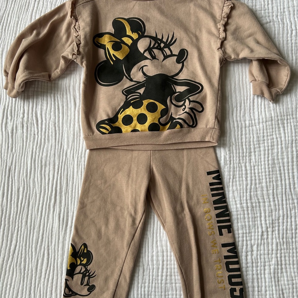 Disney Minnie Mouse drop shoulder pullover sweatshirt and joggers set, Sz. 4T